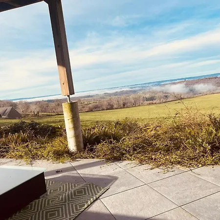 Holiday home S'evader Vers L'horizon 6pers, Calme, Wifi Chalvignac