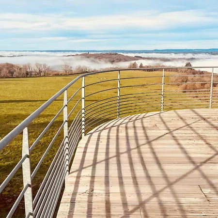 Дом отдыха S'evader Vers L'horizon 6pers, Calme, Wifi Chalvignac